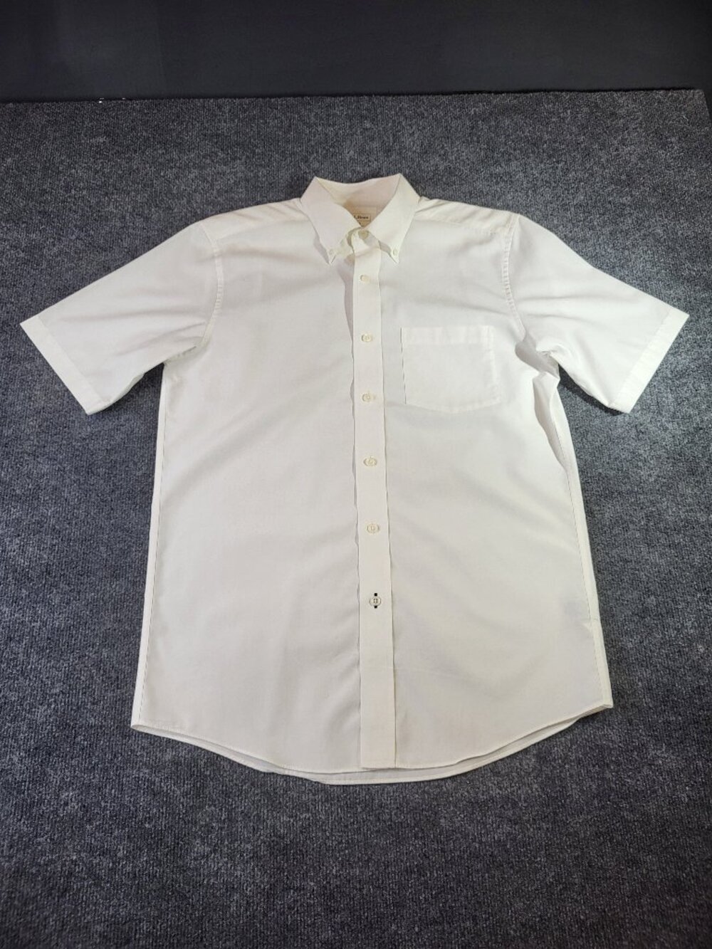 LL Bean Mens Shirt Size Small Button Down White Regular Short Sleeve Cotton